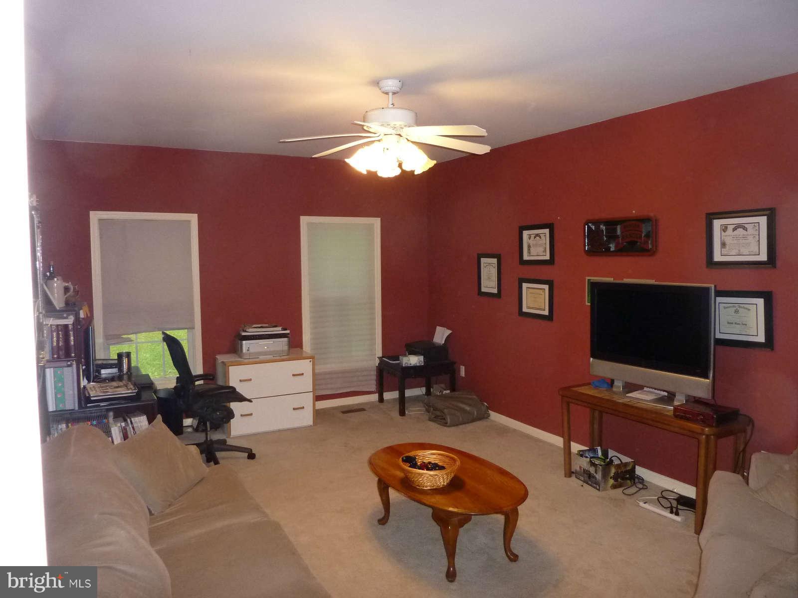 21245 Blue Ridge Mountain Road Paris, VA 20130 - Photo 17 of 28 Interior (General)