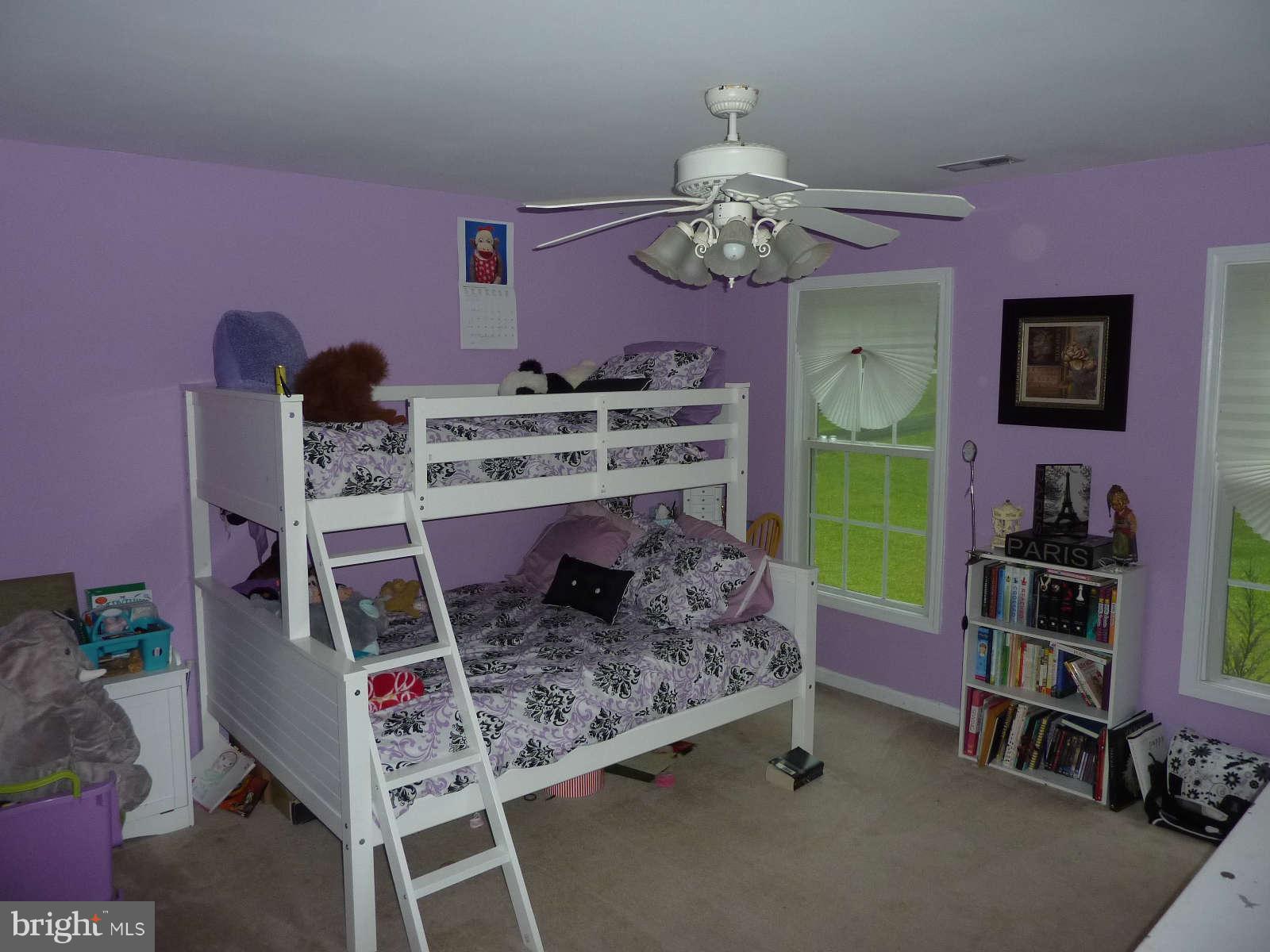 21245 Blue Ridge Mountain Road Paris, VA 20130 - Photo 19 of 28 Bedroom