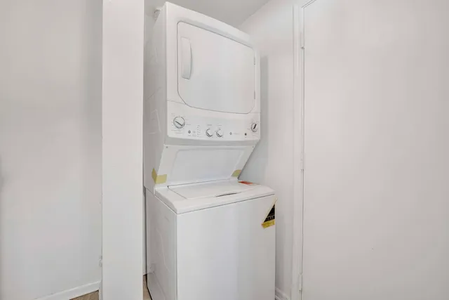 $2,100 | 2571 Eldorado Lane, Unit 1, Naperville, IL 60564