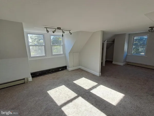 $3,000 | 108 South Clifton Avenue, Aldan, PA 19018