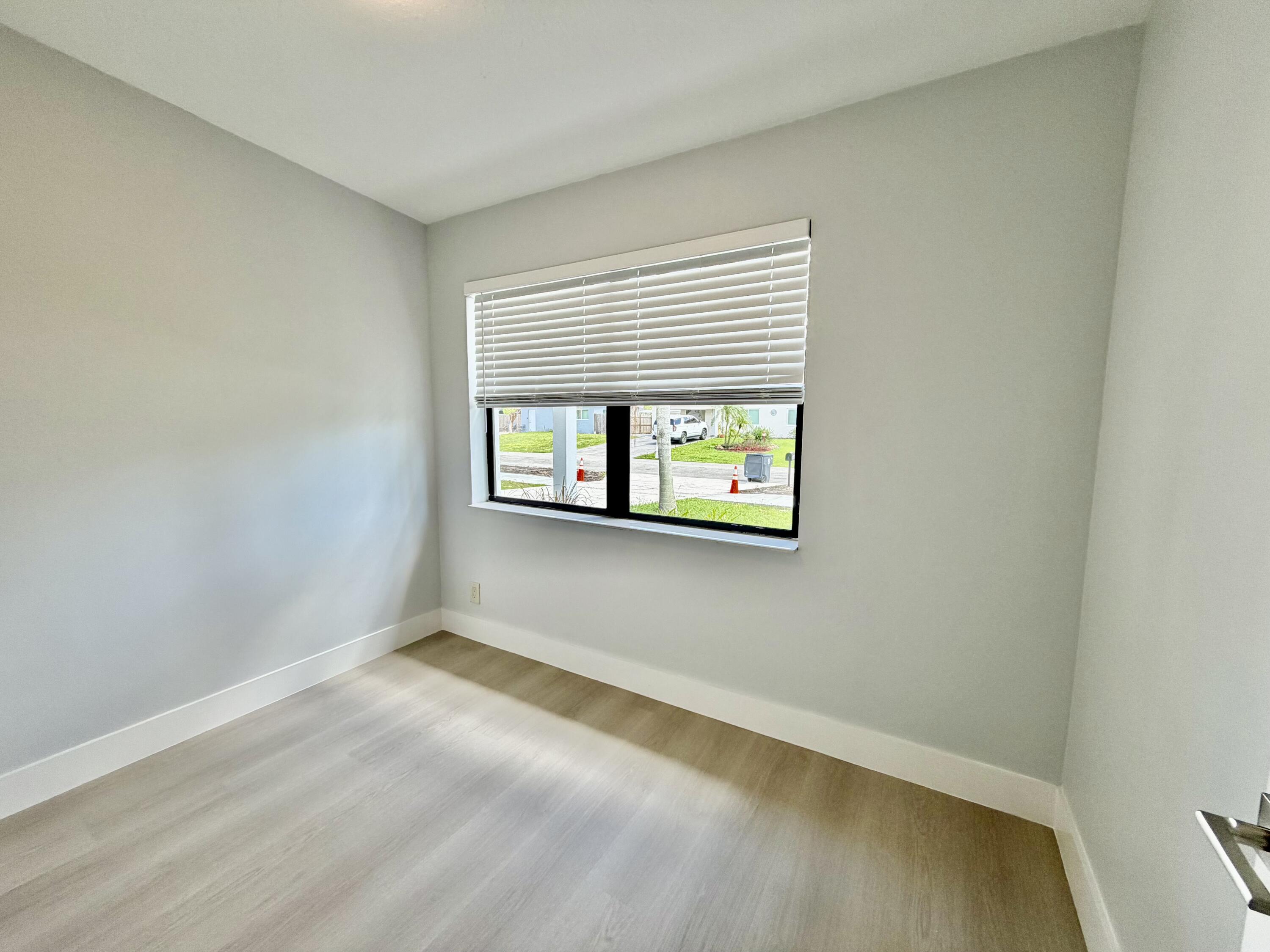 5656 Maypop Road West Palm Beach, FL 33415 - Photo 15 of 20 IMG_6663 (1)
