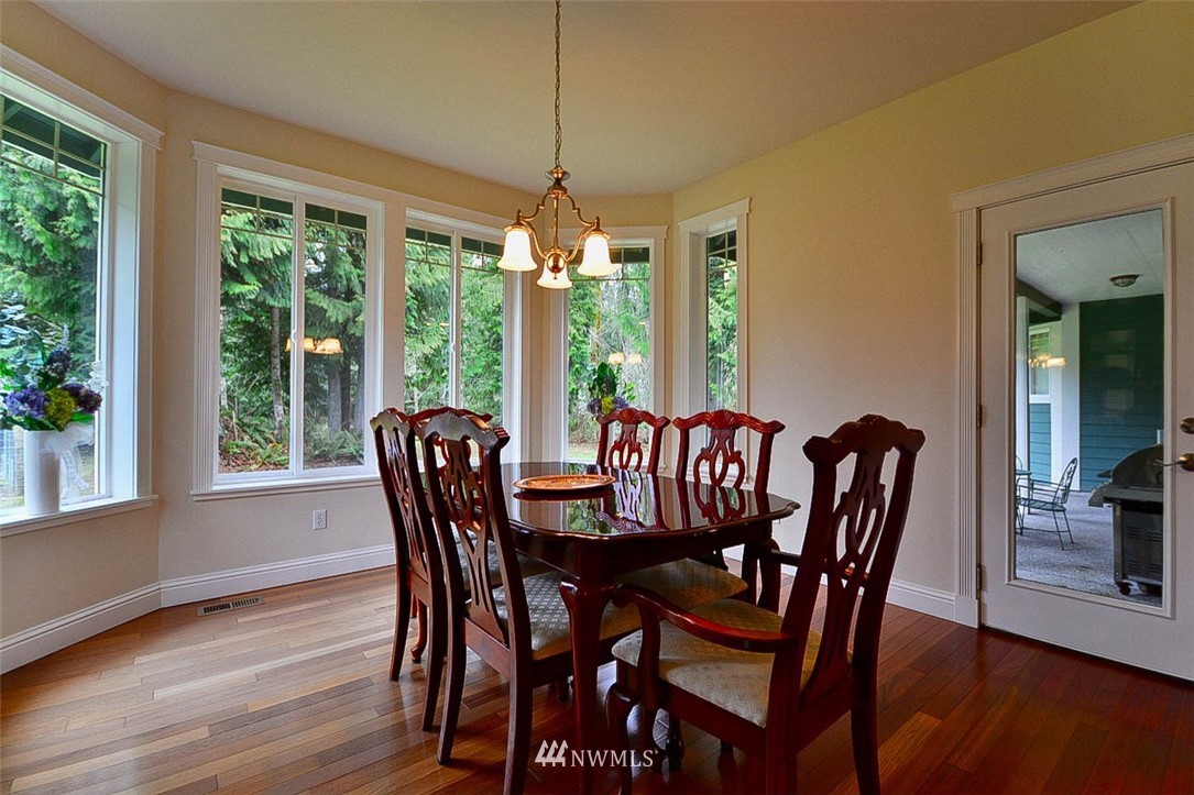 15203 Maple Ridge Lane Southeast Yelm, WA 98597 - Photo 11 of 40 Gallery Image 11