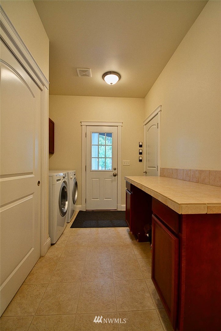 15203 Maple Ridge Lane Southeast Yelm, WA 98597 - Photo 17 of 40 Gallery Image 17