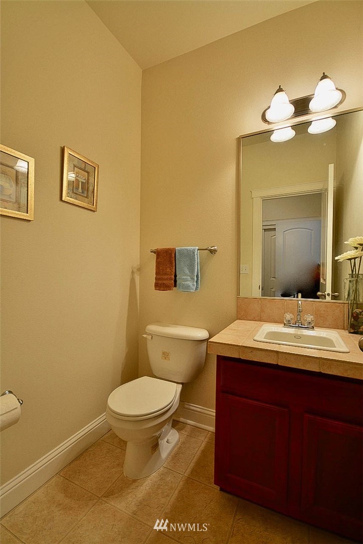 15203 Maple Ridge Lane Southeast Yelm, WA 98597 - Photo 18 of 40 Gallery Image 18
