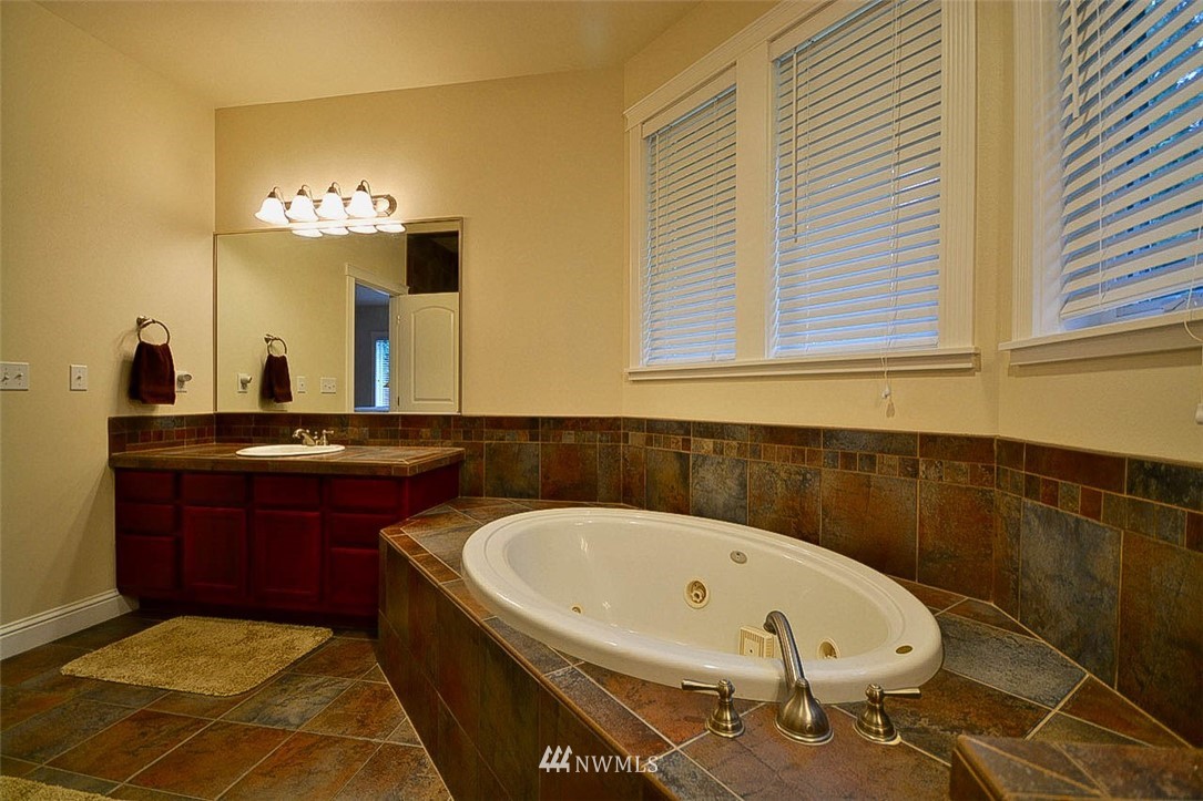 15203 Maple Ridge Lane Southeast Yelm, WA 98597 - Photo 24 of 40 Gallery Image 24