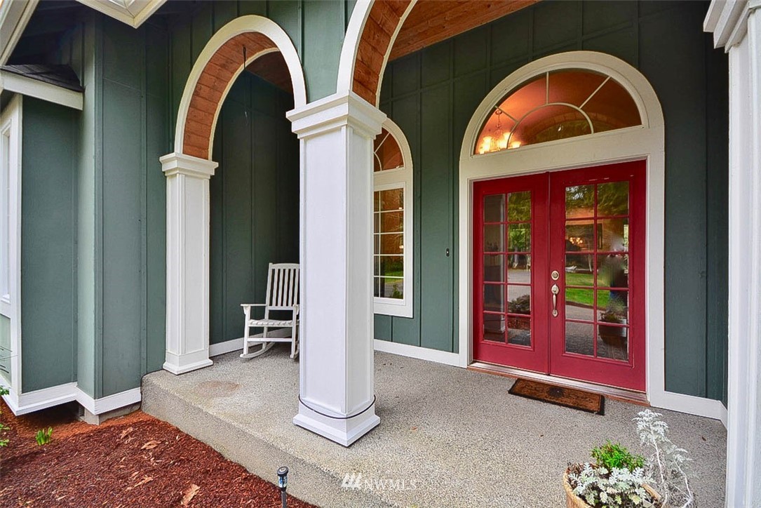 15203 Maple Ridge Lane Southeast Yelm, WA 98597 - Photo 4 of 40 Gallery Image 4