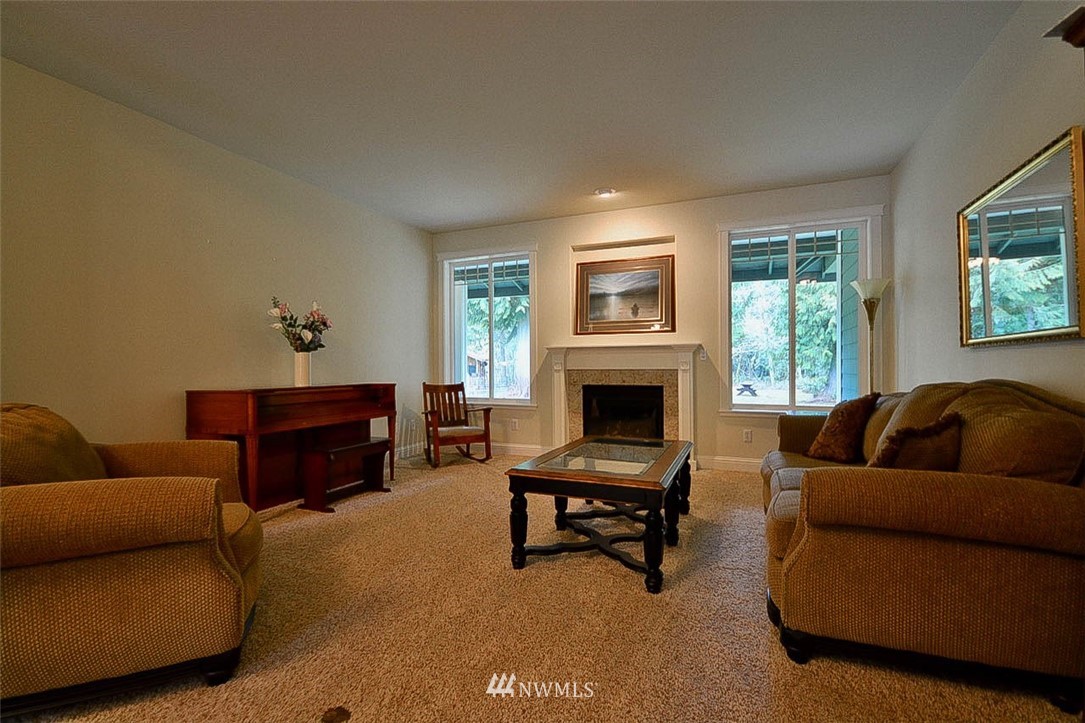 15203 Maple Ridge Lane Southeast Yelm, WA 98597 - Photo 7 of 40 Gallery Image 7