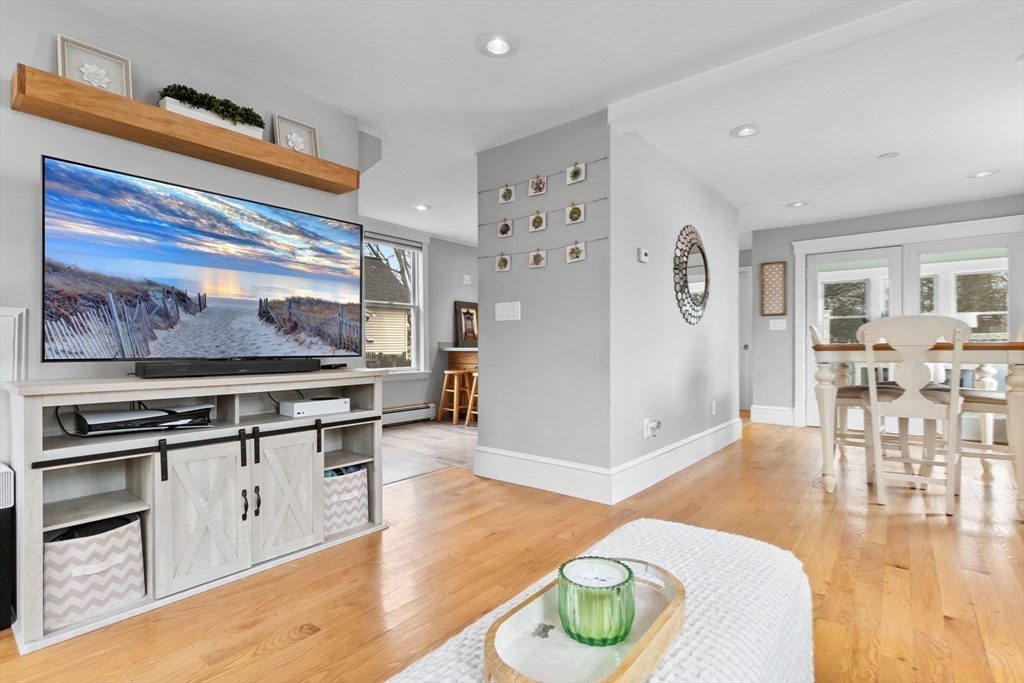 24 Chestnut Street Danvers, MA 01923 - Photo 3 of 19 Gallery Image 3