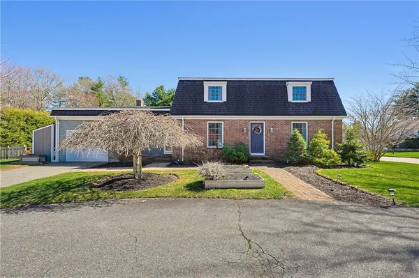 $629,000 | 3 Fair Oaks Lane, Smithfield, RI 02828