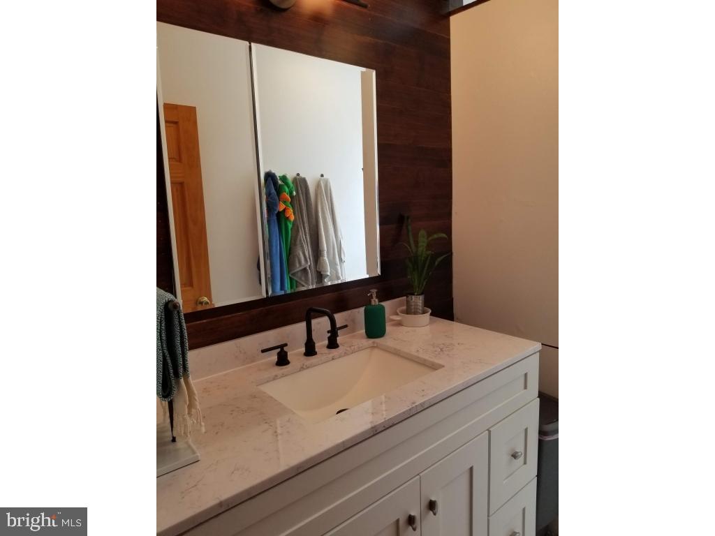 200 Rochelle Avenue Philadelphia, PA 19128 - Photo 13 of 31 Gallery Image 13