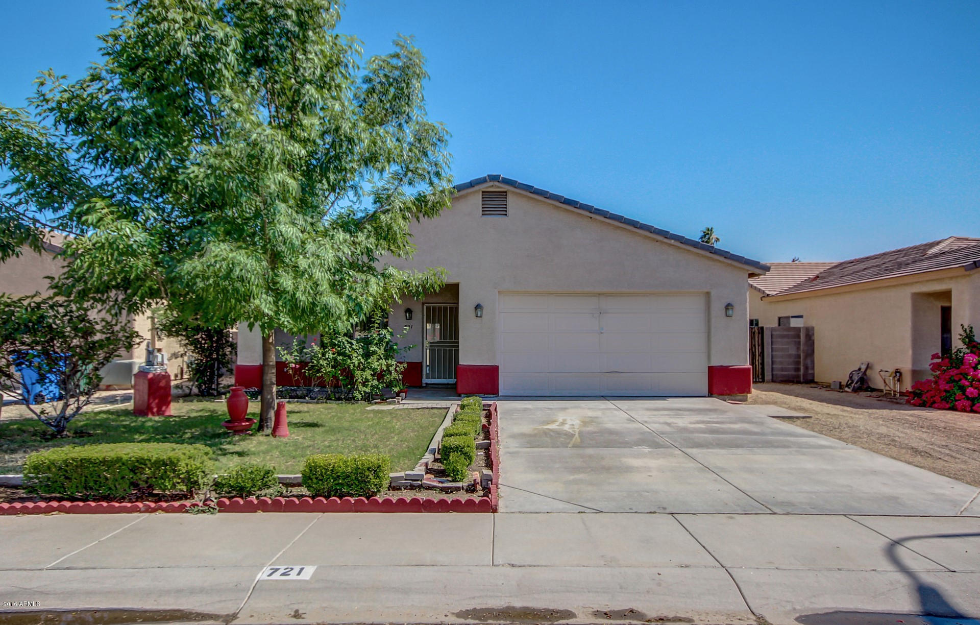 721 East Carson Road Phoenix, AZ 85042 - Photo 1 of 24 Carson (1)