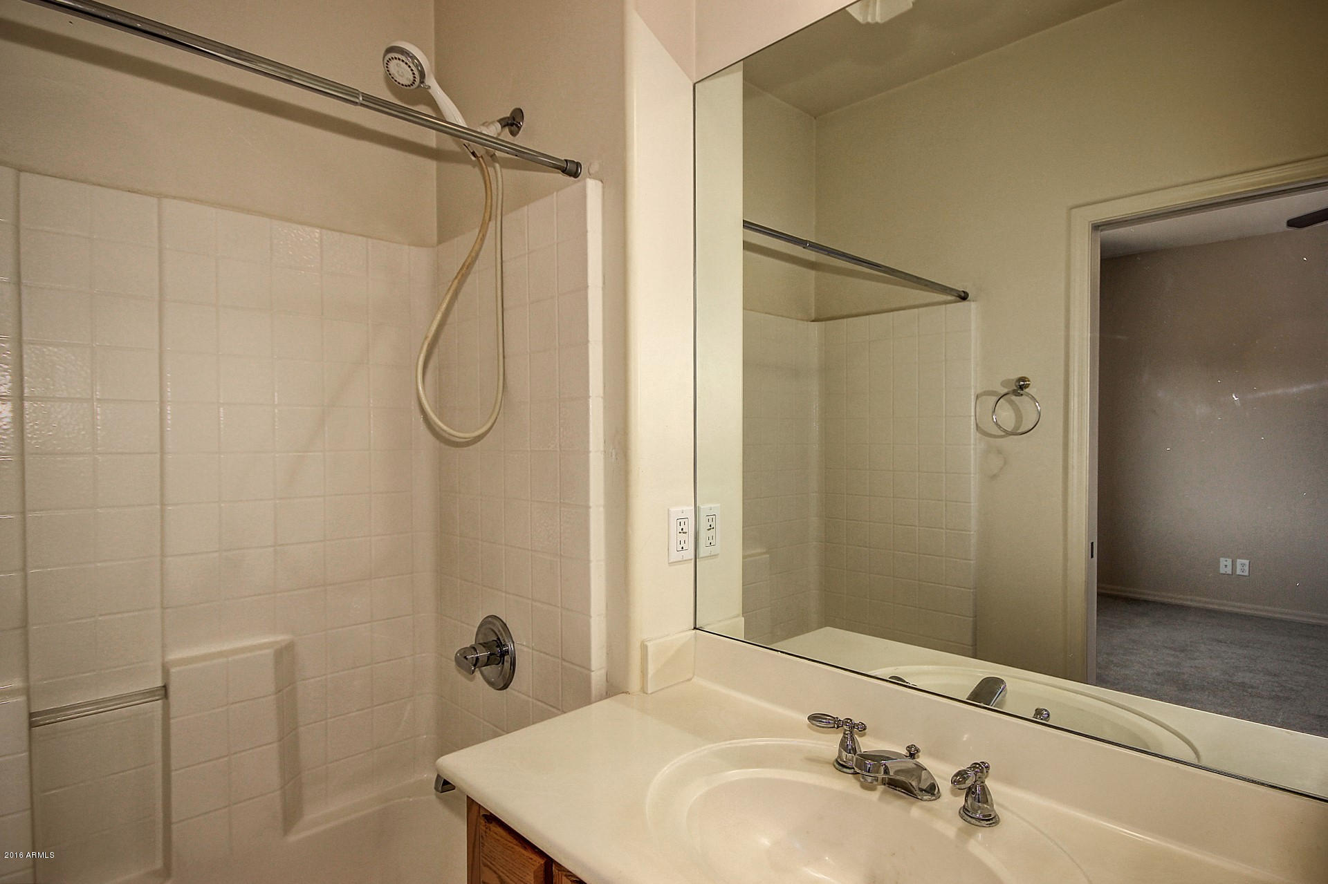 721 East Carson Road Phoenix, AZ 85042 - Photo 18 of 24 Carson (18)