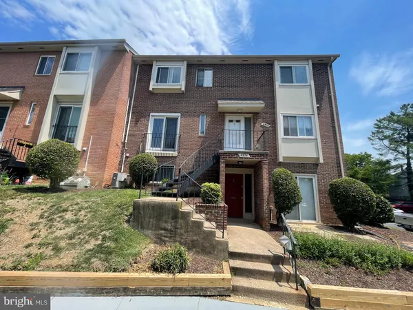 $2,400 | 4570 Conwell Drive, Annandale, VA 22003