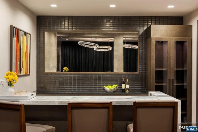 $1,109,000 | 320 Adolphus Avenue, Unit 1009, Cliffside Park, NJ 07010