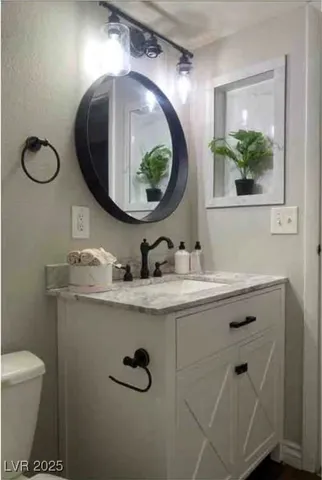 $950 | 615 South Royal Crest Circle, Unit 8, Las Vegas, NV 89169