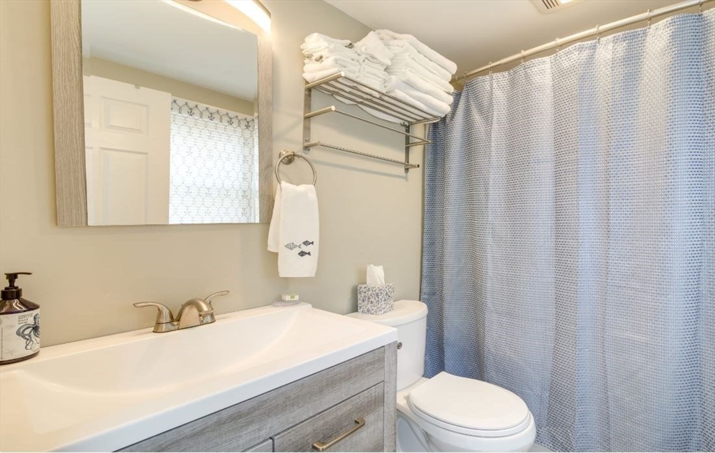 4 Atlantic Avenue Wareham, MA 02571 - Photo 19 of 25