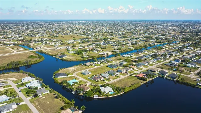 $180,000 | 2905 Southwest 2nd Terrace, Cape Coral, FL 33991