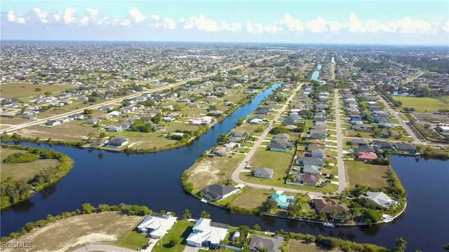 $180,000 | 2905 Southwest 2nd Terrace, Cape Coral, FL 33991