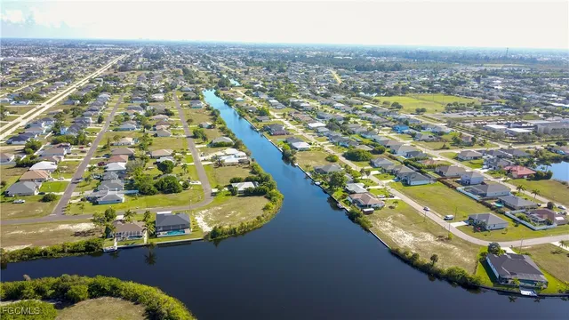 $180,000 | 2905 Southwest 2nd Terrace, Cape Coral, FL 33991