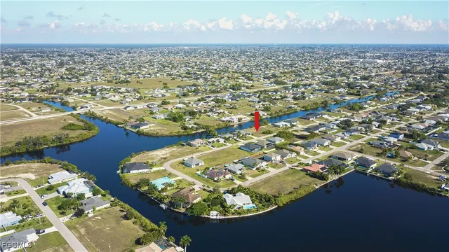 $180,000 | 2905 Southwest 2nd Terrace, Cape Coral, FL 33991
