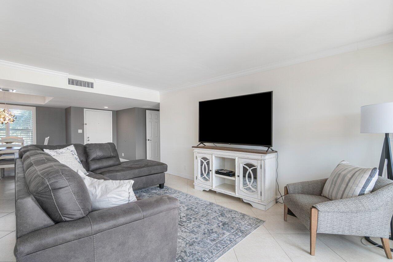 1 Harbourside Drive, Unit 4305 Delray Beach, FL 33483 - Photo 13 of 38 011-1HarboursideDrive-DelrayBeach-FL-334