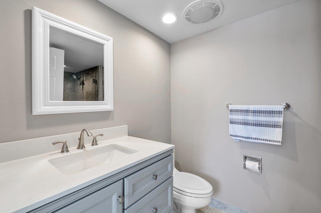 1 Harbourside Drive, Unit 4305 Delray Beach, FL 33483 - Photo 14 of 38 012-1HarboursideDrive-DelrayBeach-FL-334