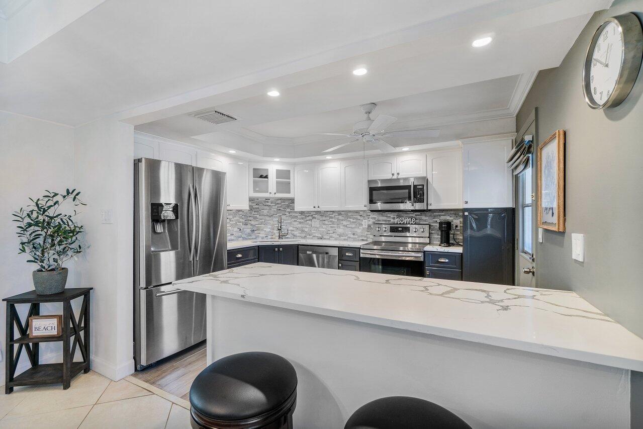 1 Harbourside Drive, Unit 4305 Delray Beach, FL 33483 - Photo 3 of 38 Welcome Home!