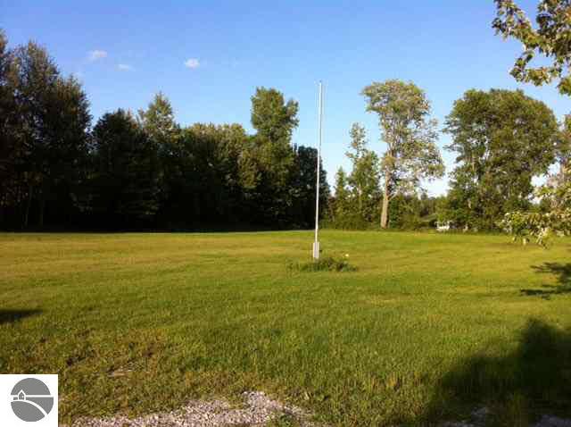 2300 West Townline Road Bentley, MI 48613 - Photo 2 of 9 1751376-1.JPG