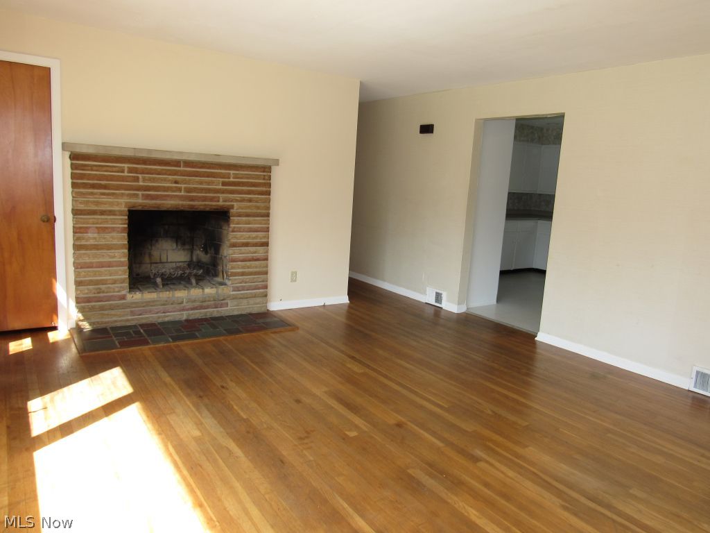 114 Laurel Road Chagrin Falls, OH 44022 - Photo 3 of 18 Gallery Image 3