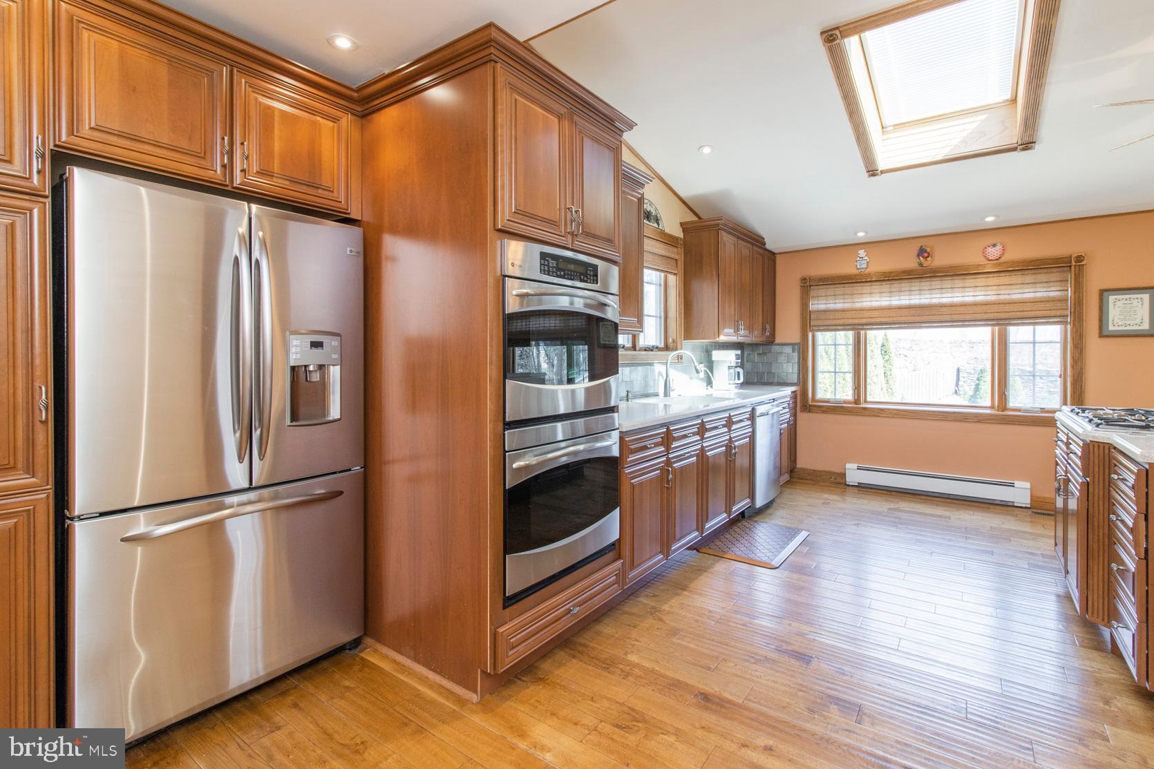 309 Valley Road Havertown, PA 19083 - Photo 9 of 26 Stainless Steel Appliances