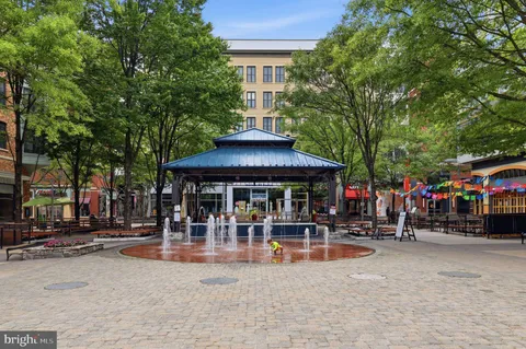 $295,000 | 24 Courthouse Square, Unit 306, Rockville, MD 20850