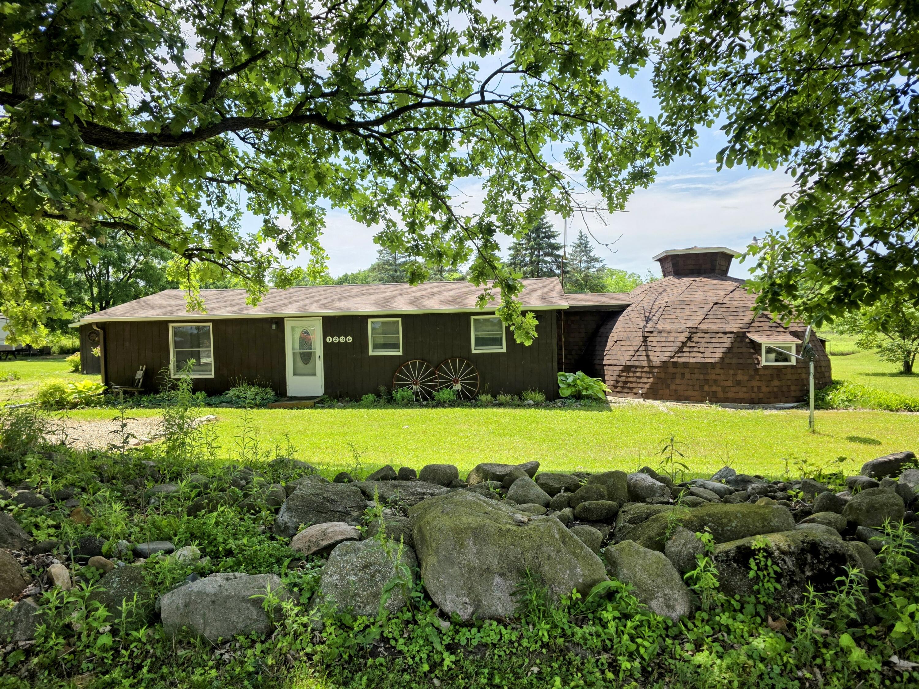 1236 Klink Road Tekonsha, MI 49092 - Photo 1 of 30 20250626_152058~2