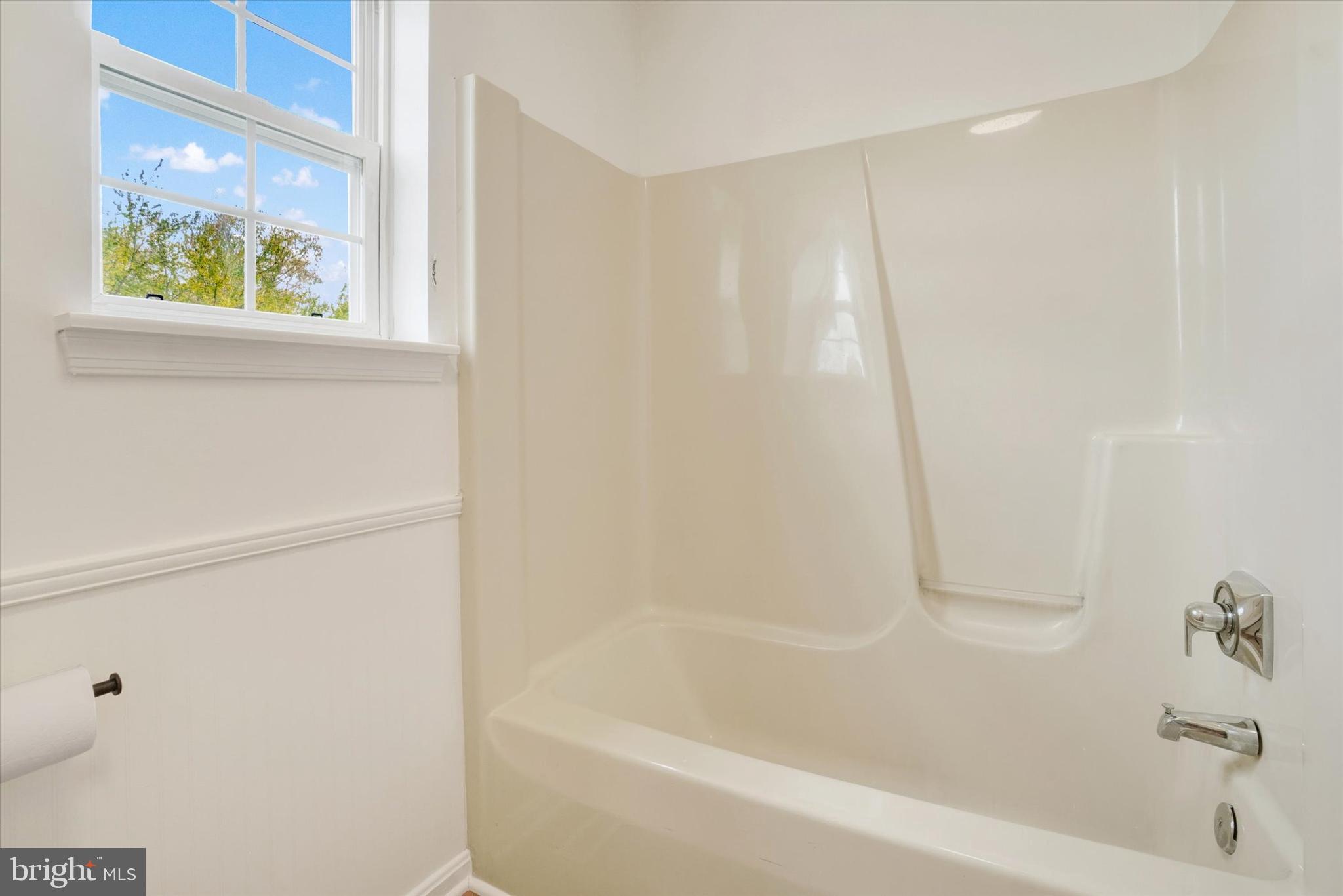 1190 Cherimoya Street York, PA 17404 - Photo 26 of 33 a bathroom with a bathtub