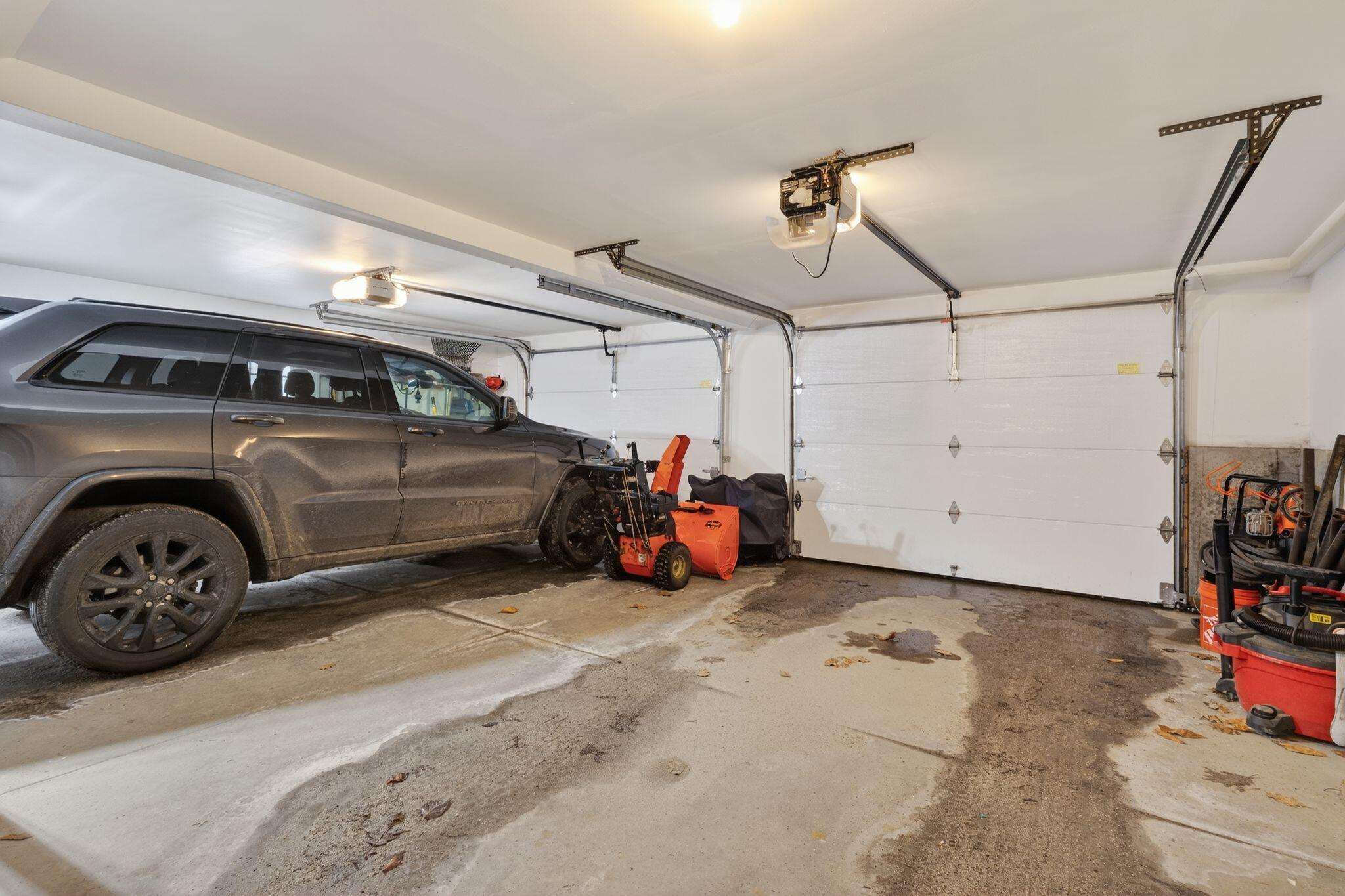 19 Magnolia Drive Gray, ME 04039 - Photo 25 of 40 Garage