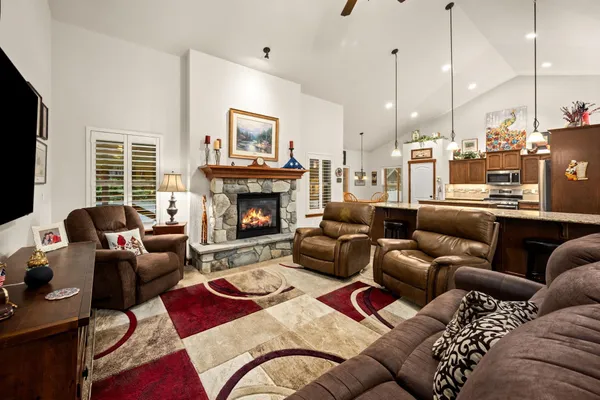 $749,900 | 6944 North Glensford Drive, Coeur D'Alene, ID 83815