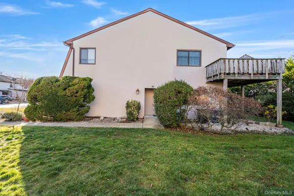 $364,900 | 1 Anchorage Way, Unit 1401, Freeport, NY 11520