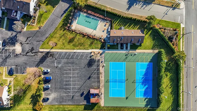 $389,900 | 1 Anchorage Way, Unit 1401, Freeport, NY 11520