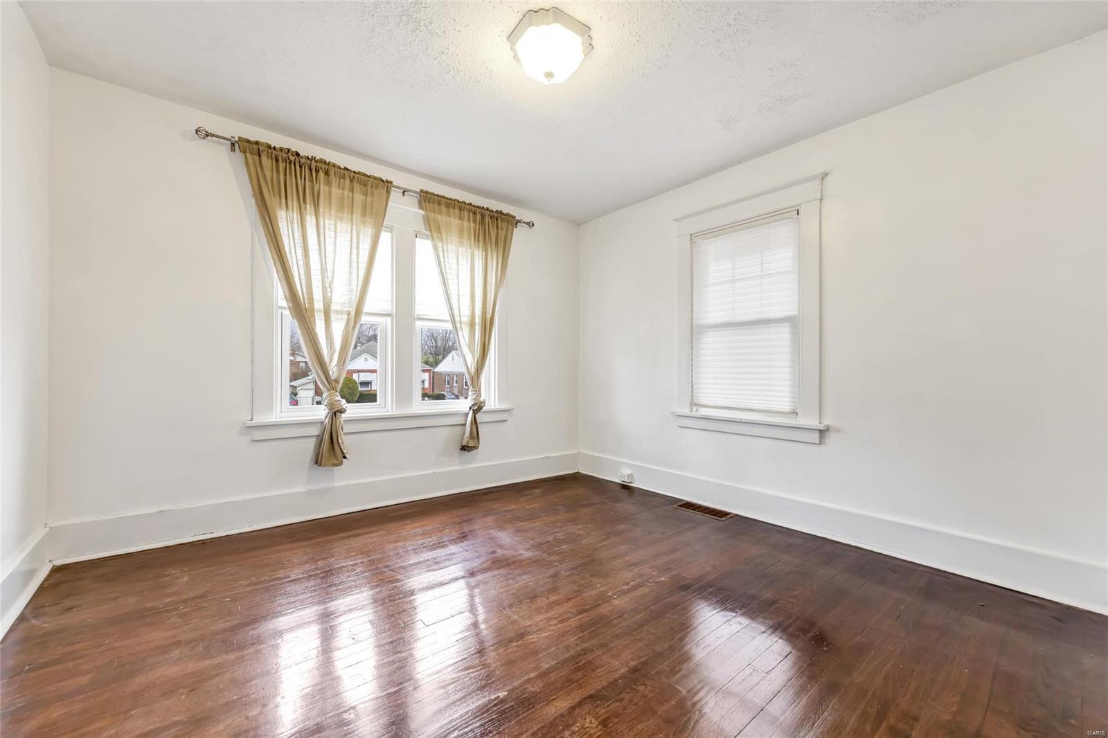 2436 Brown Road St. Louis, MO 63114 - Photo 20 of 26 Gallery Image 20