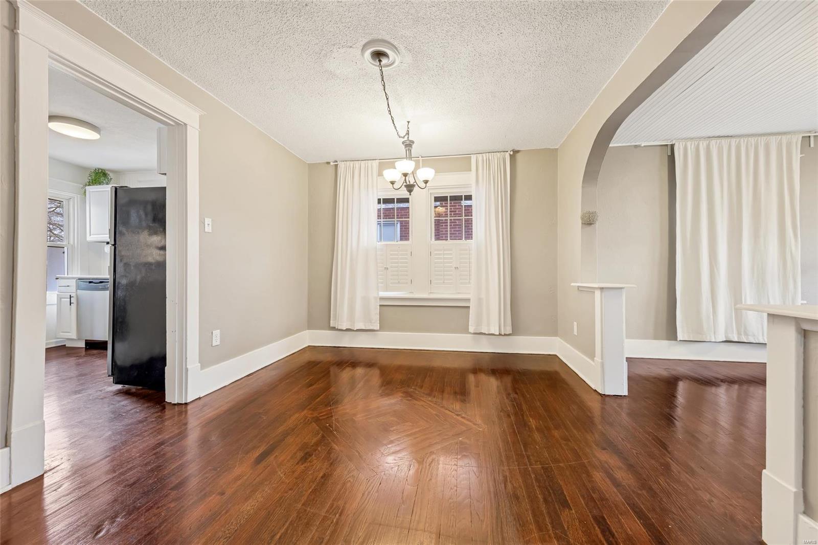 2436 Brown Road St. Louis, MO 63114 - Photo 9 of 26 Gallery Image 9