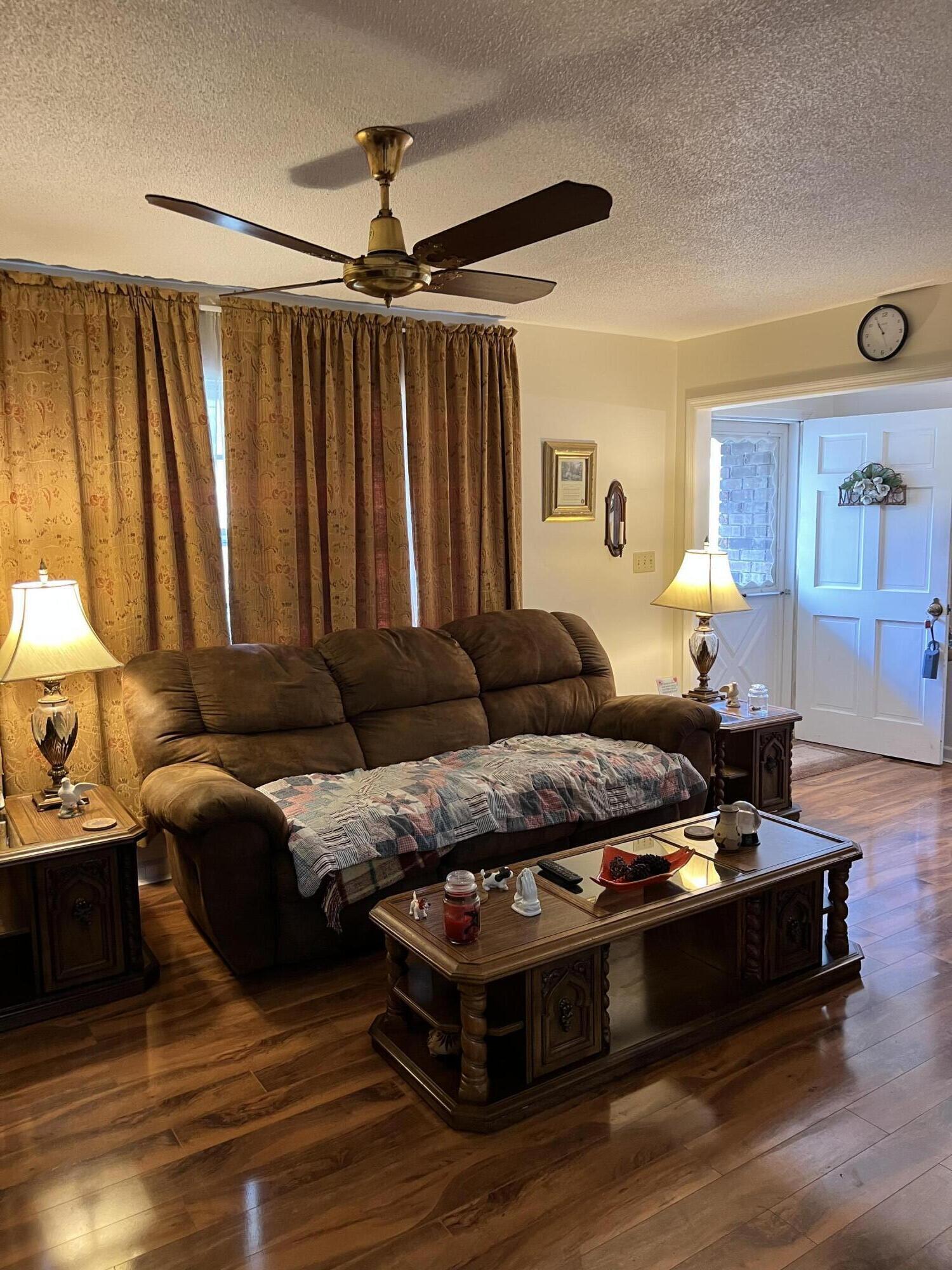 7492 Highway 41 Jasper, TN 37347 - Photo 4 of 12 83C37BDD-1DBD-4BFC-997D-D9192CAF545B