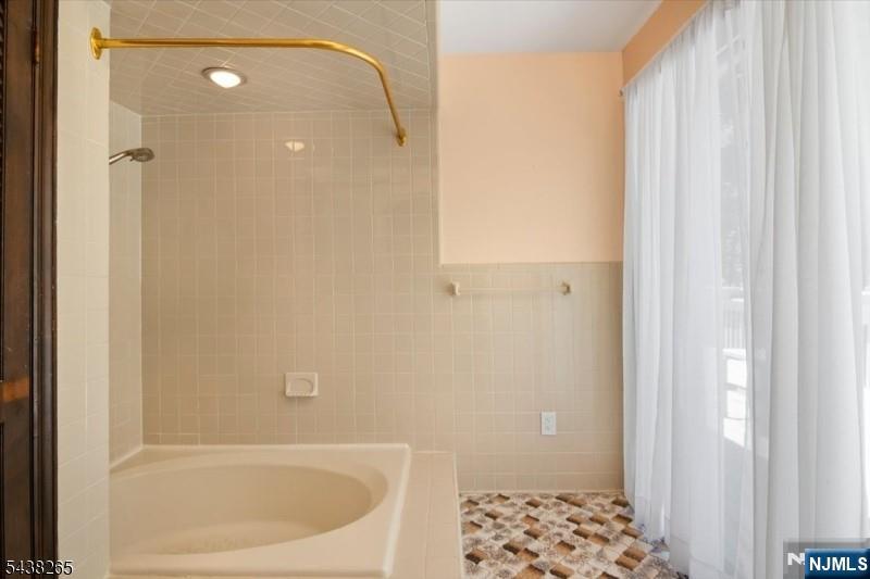 6 Green Hills Road Mendham, NJ 07945 - Photo 29 of 42