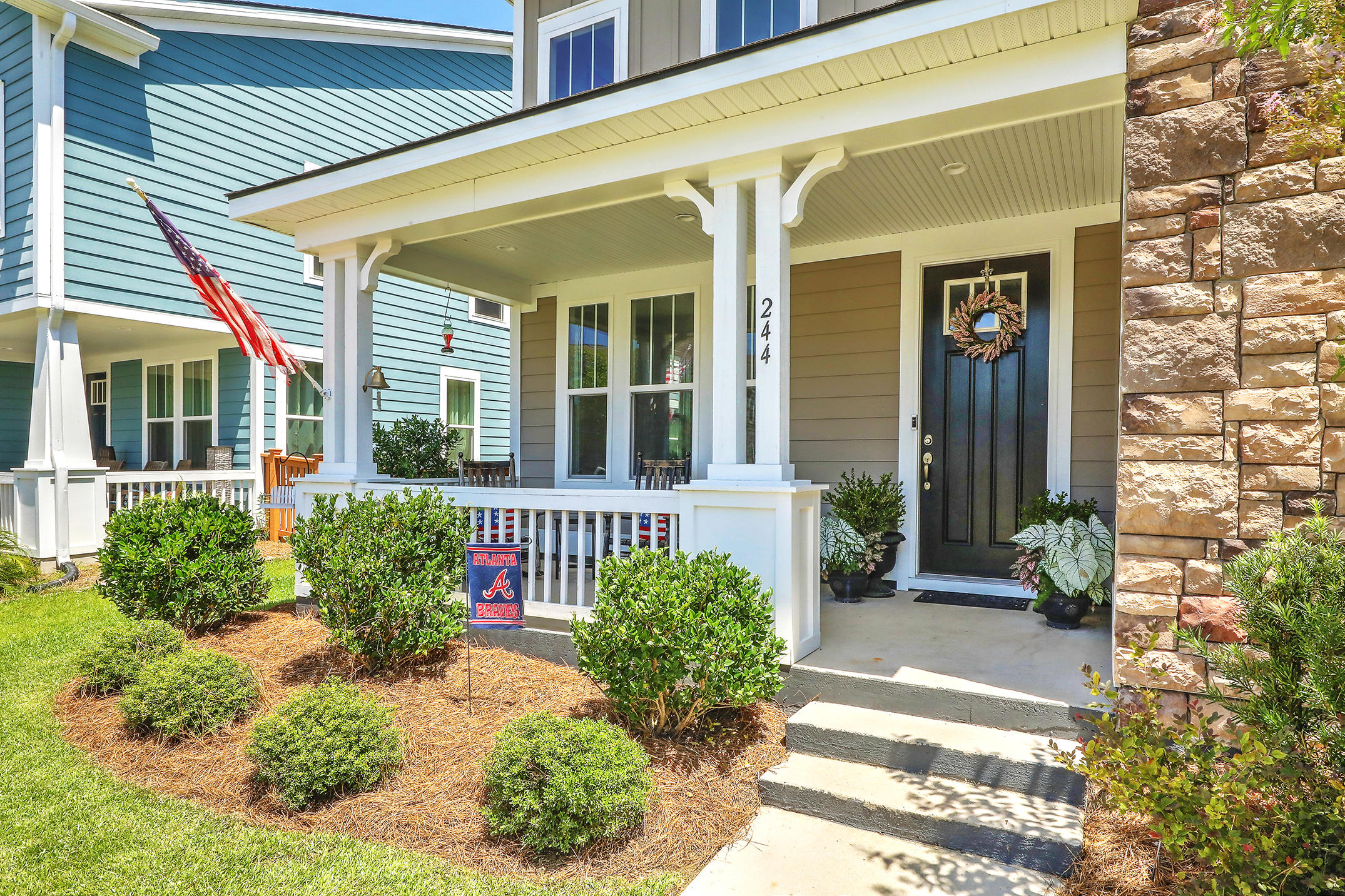 244 Ribbon Road Summerville, SC 29483 - Photo 4 of 48 1R3A4731_2_3