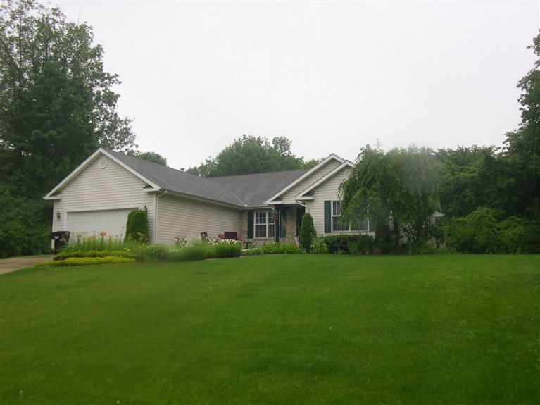 1212 West River Road Niles, MI 49120 - Photo 1 of 17 Primary Photo