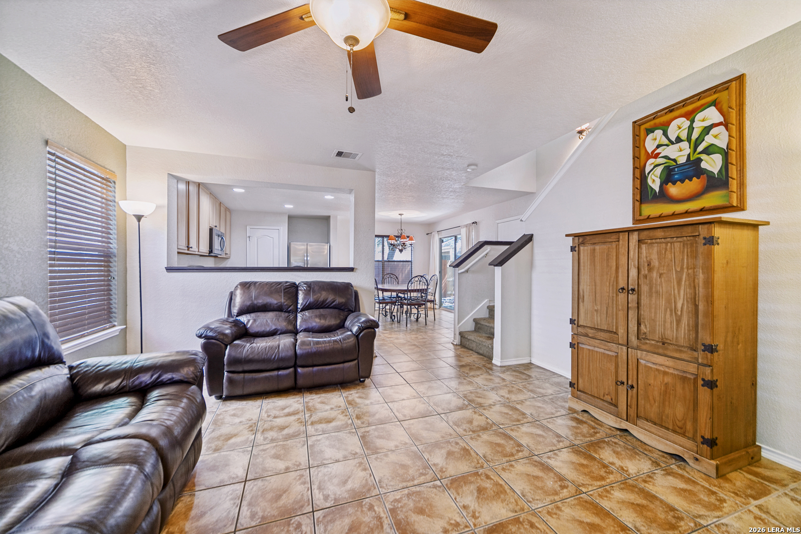 127 Hampton Bend Boerne, TX 78006 - Photo 4 of 25 a living room with furniture