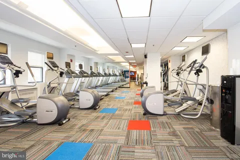 $300,000 | 1701 Locust Street, Unit 1607, Philadelphia, PA 19103