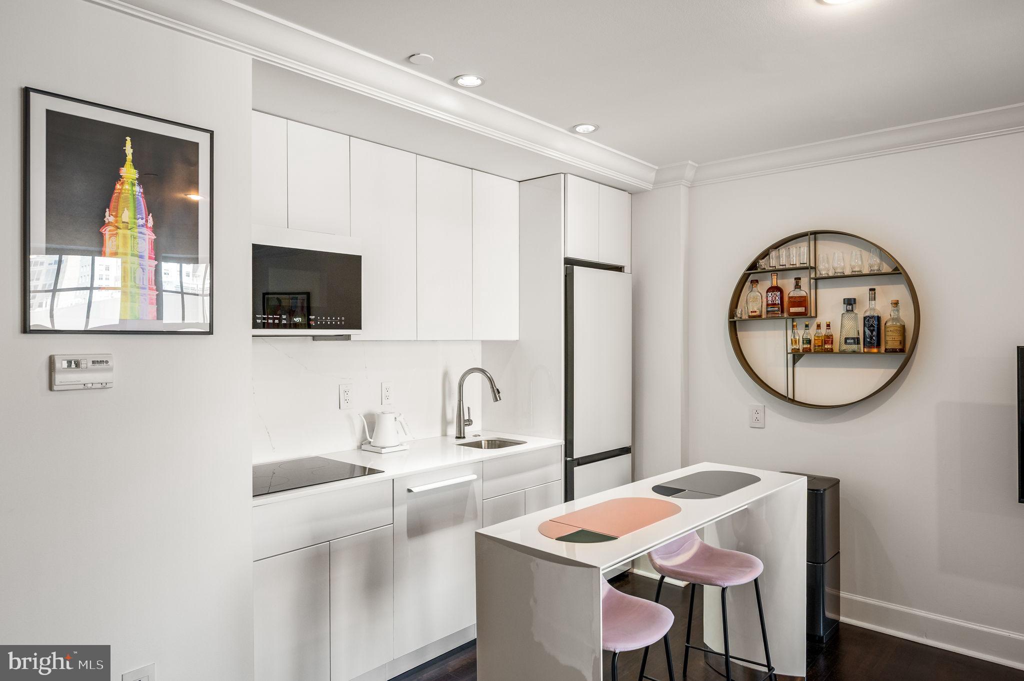 1701 Locust Street, Unit 1607 Philadelphia, PA 19103 - Photo 4 of 26