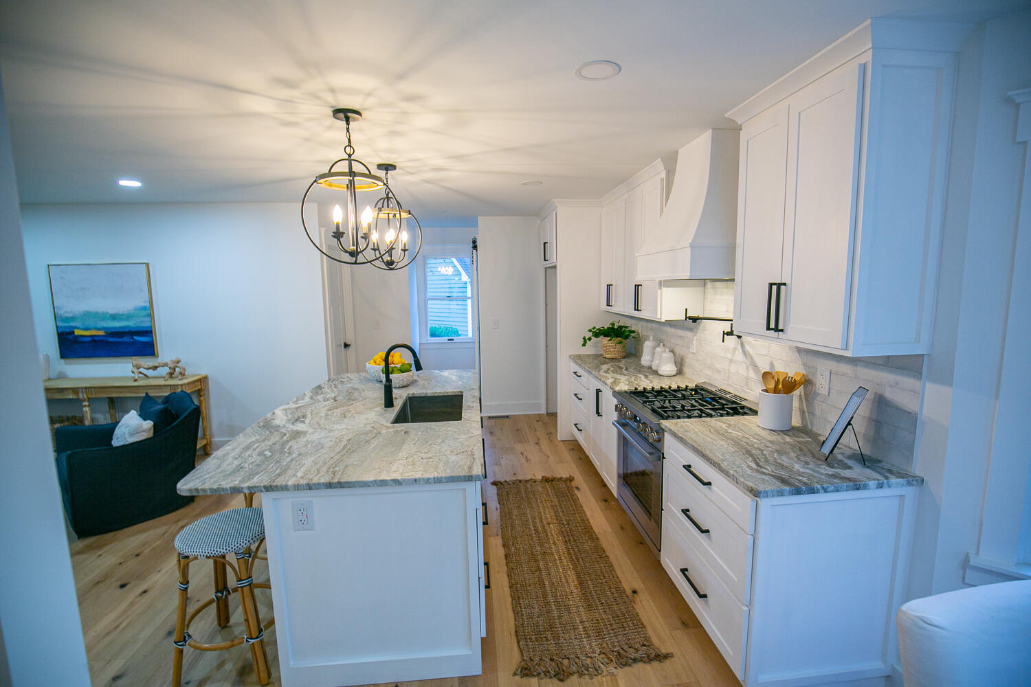 715 Milldenhall Road Mount Pleasant, SC 29464 - Photo 16 of 43 Custom Cabinets
