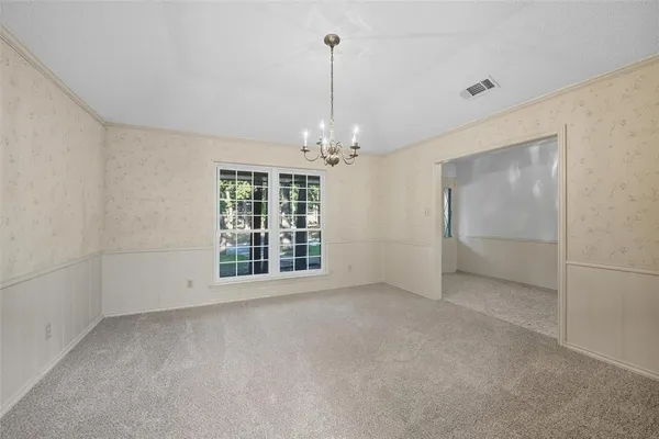 $465,000 | 924 Ridgecrest Circle, Denton, TX 76205