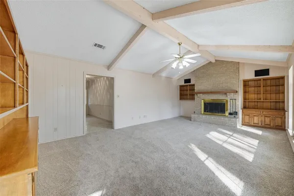 $465,000 | 924 Ridgecrest Circle, Denton, TX 76205