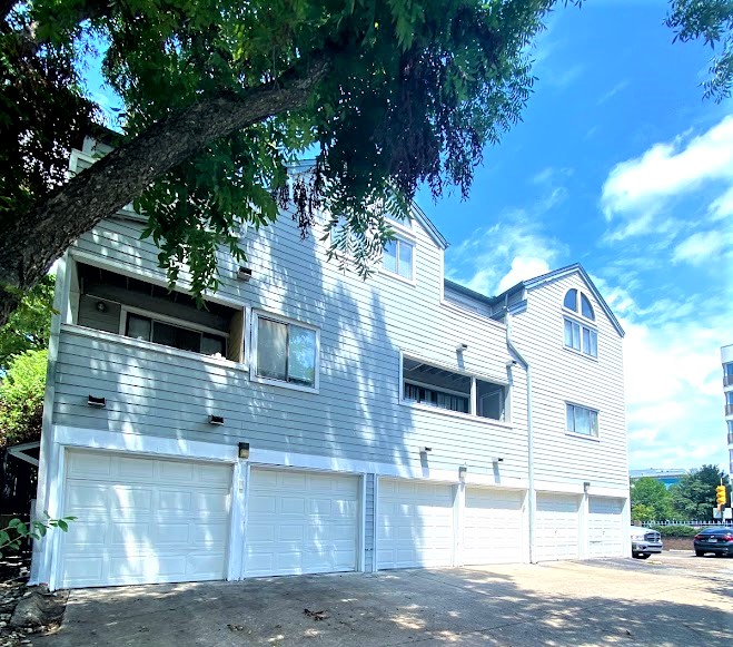 1808 Rio Grande Street, Unit 3 Austin, TX 78701 - Photo 19 of 29 a view of a house with a yard